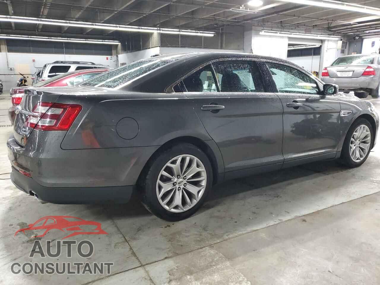 FORD TAURUS 2017 - 1FAHP2F82HG113206