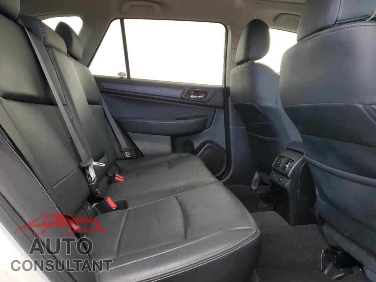 SUBARU OUTBACK 2017 - 4S4BSANC7H3232046