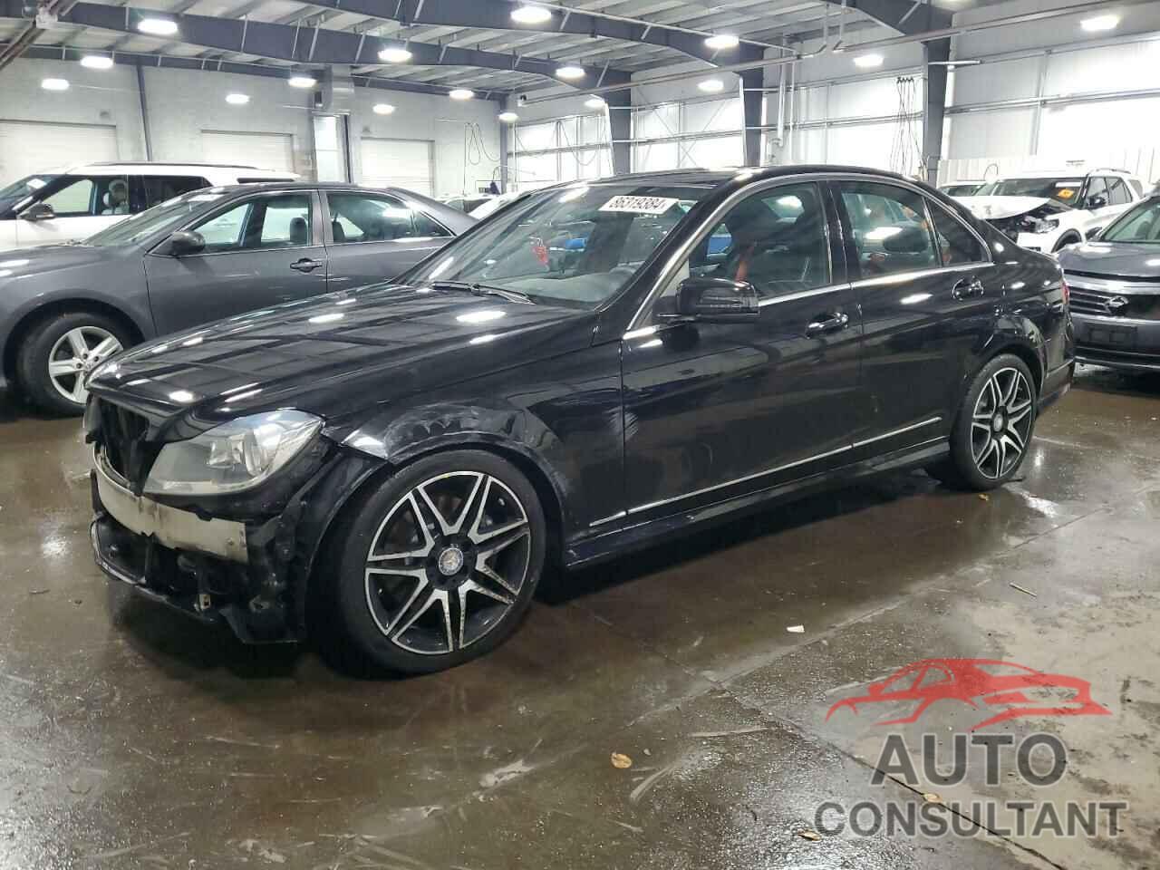 MERCEDES-BENZ C-CLASS 2013 - WDDGF8AB8DR260813