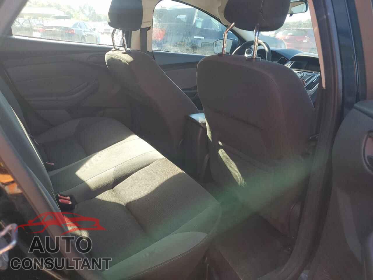 FORD FOCUS 2012 - 1FAHP3F22CL216949