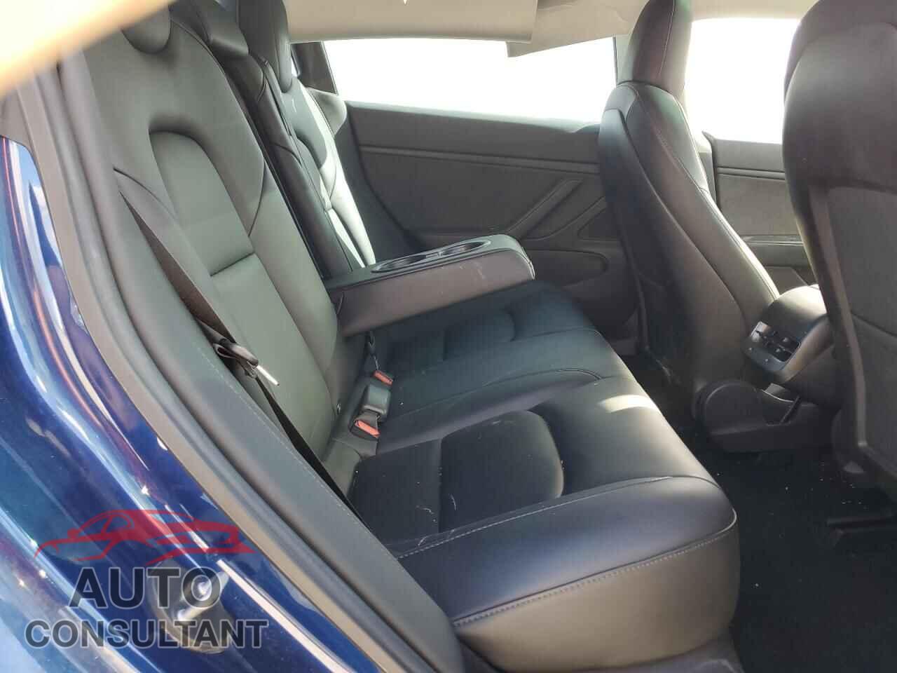 TESLA MODEL 3 2019 - 5YJ3E1EB8KF387626