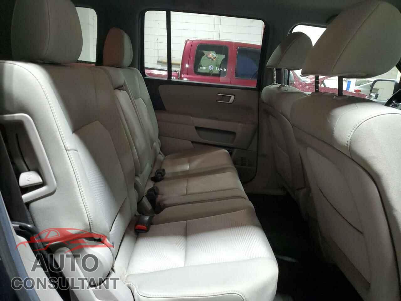 HONDA PILOT 2013 - 5FNYF4H27DB024057