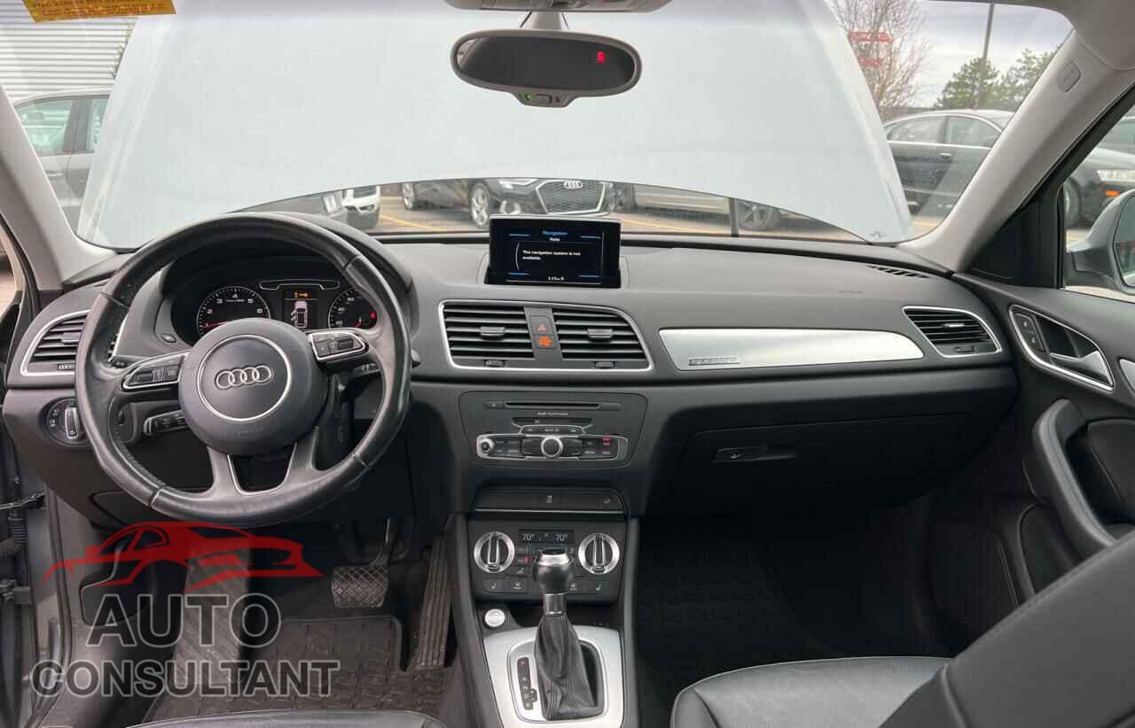 AUDI Q3 2015 - WA1EFCFS5FR005773
