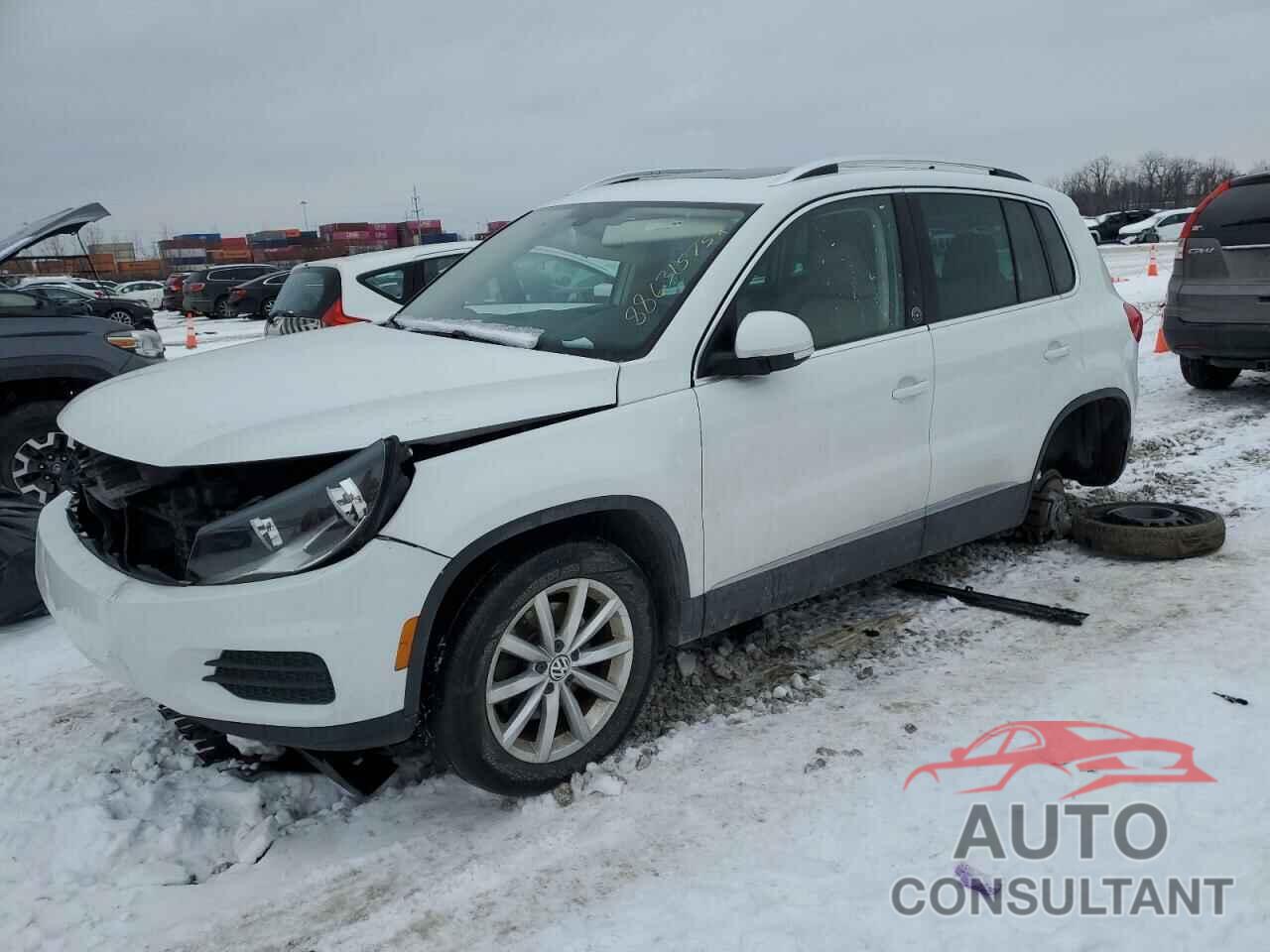 VOLKSWAGEN TIGUAN 2017 - WVGRV7AX6HW506983