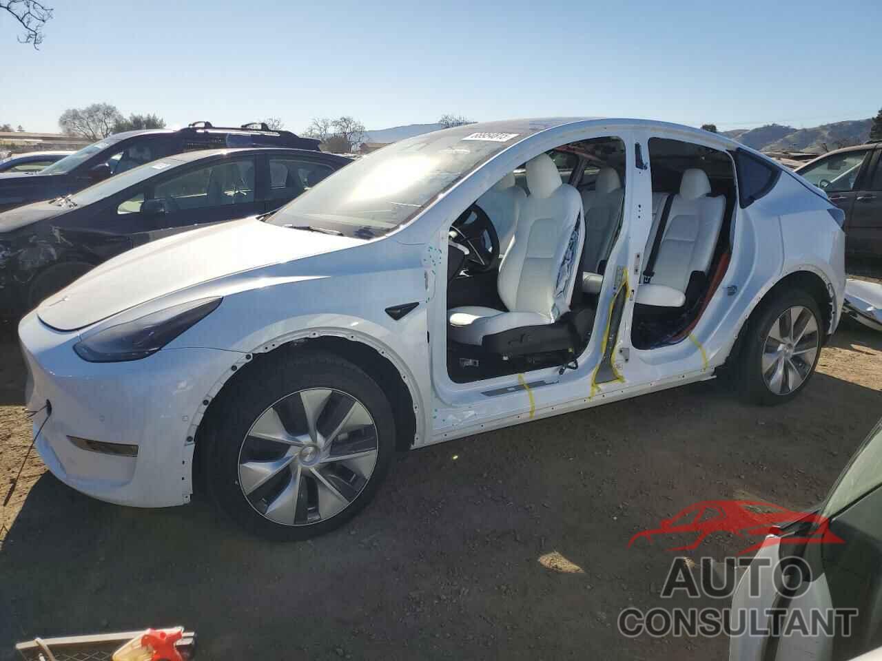 TESLA MODEL Y 2022 - 7SAYGDEE8NF515804