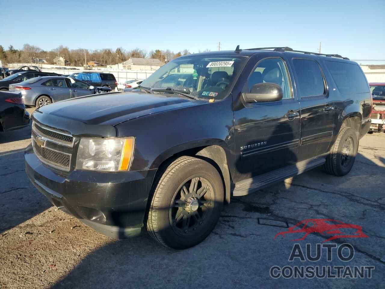 CHEVROLET SUBURBAN 2011 - 1GNSKJE31BR129026