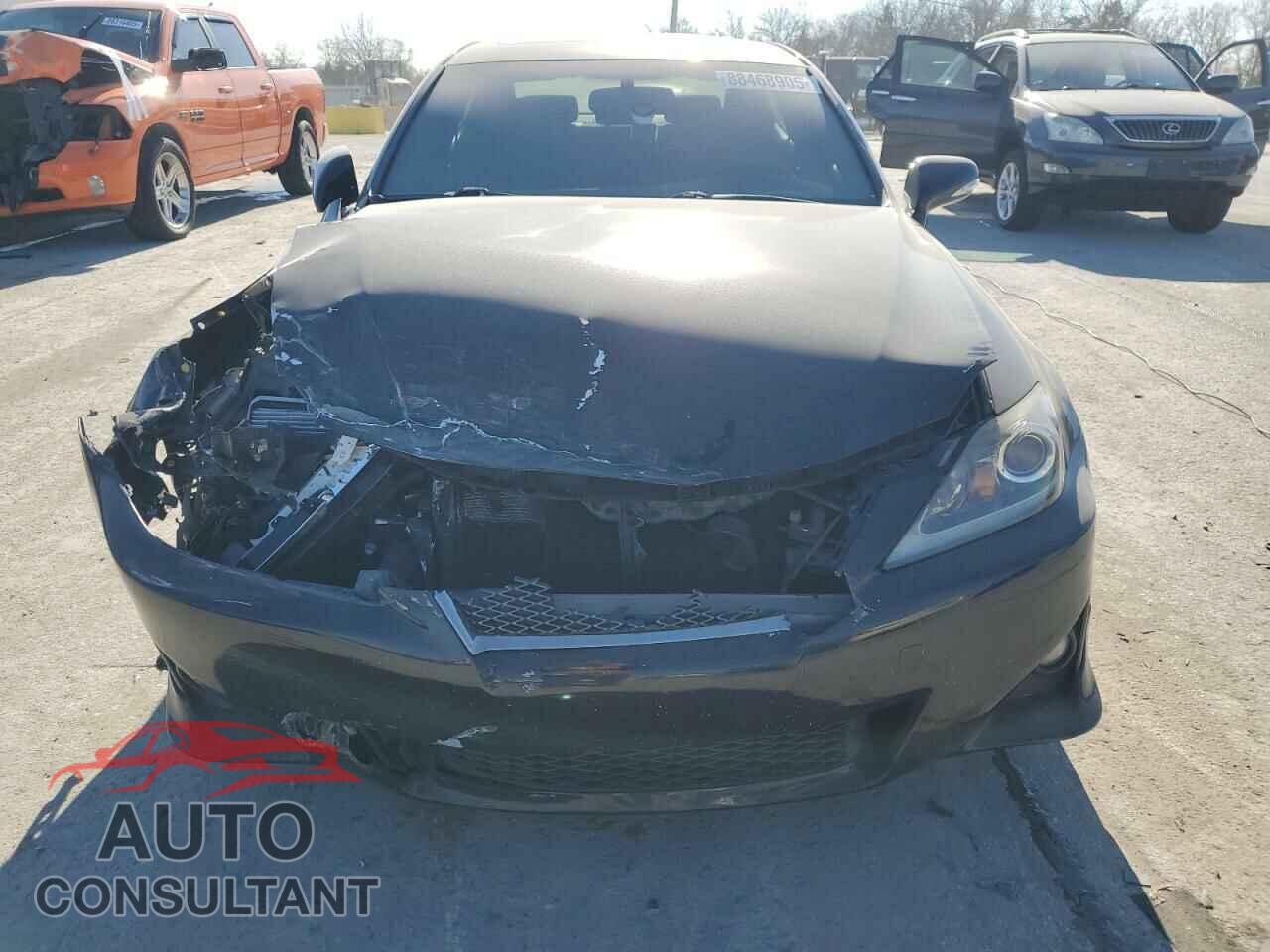 LEXUS IS 2012 - JTHBF5C21C5172058