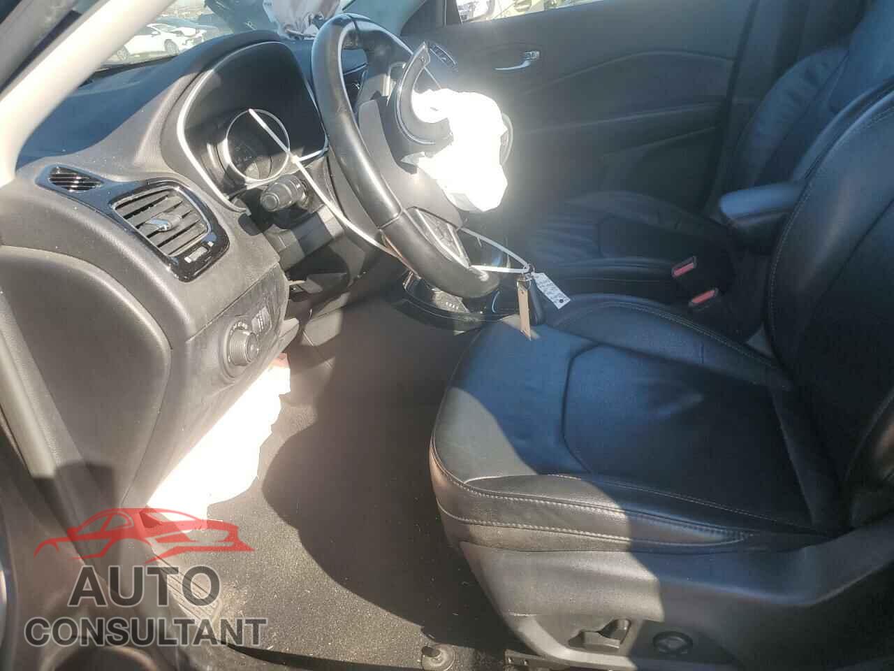 JEEP COMPASS 2021 - 3C4NJDCB3MT556836