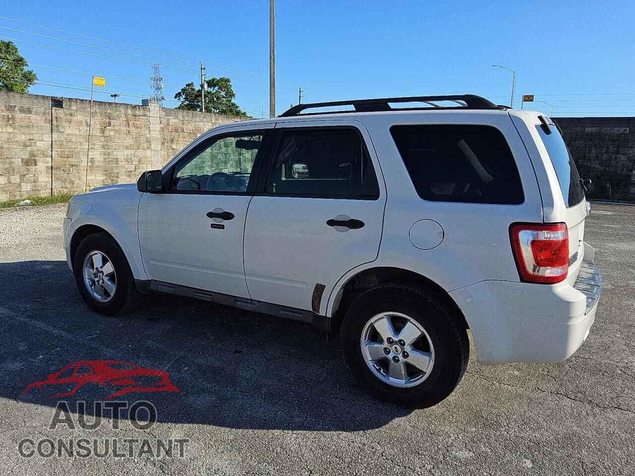 FORD ESCAPE 2010 - 1FMCU9D73AKB52787