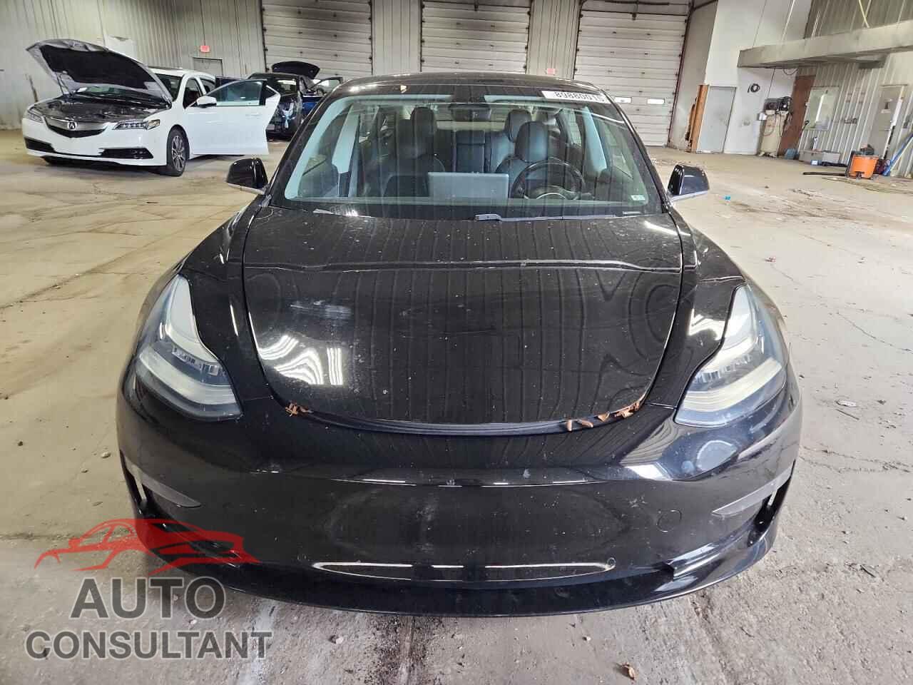 TESLA MODEL 3 2018 - 5YJ3E1EB3JF156132