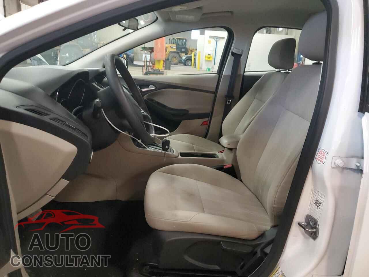 FORD FOCUS 2018 - 1FADP3K20JL241978