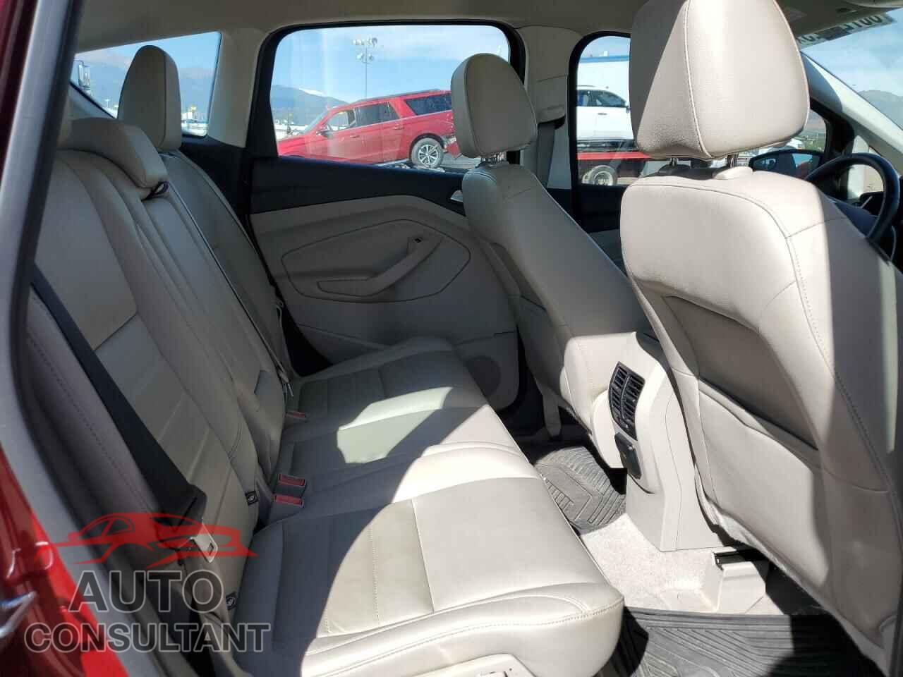 FORD CMAX 2015 - 1FADP5BU2FL110099