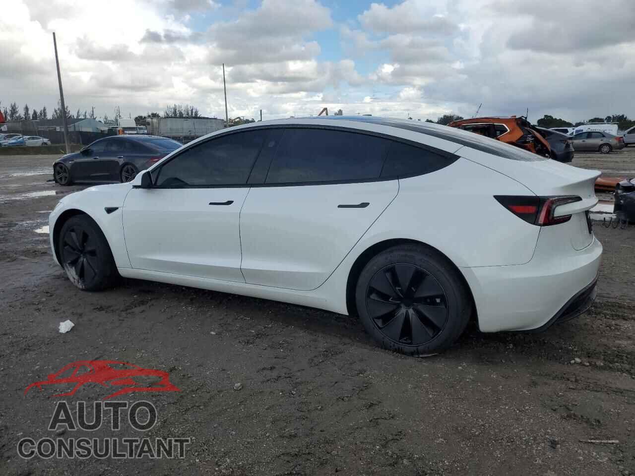 TESLA MODEL 3 2024 - 5YJ3E1EA1RF812315