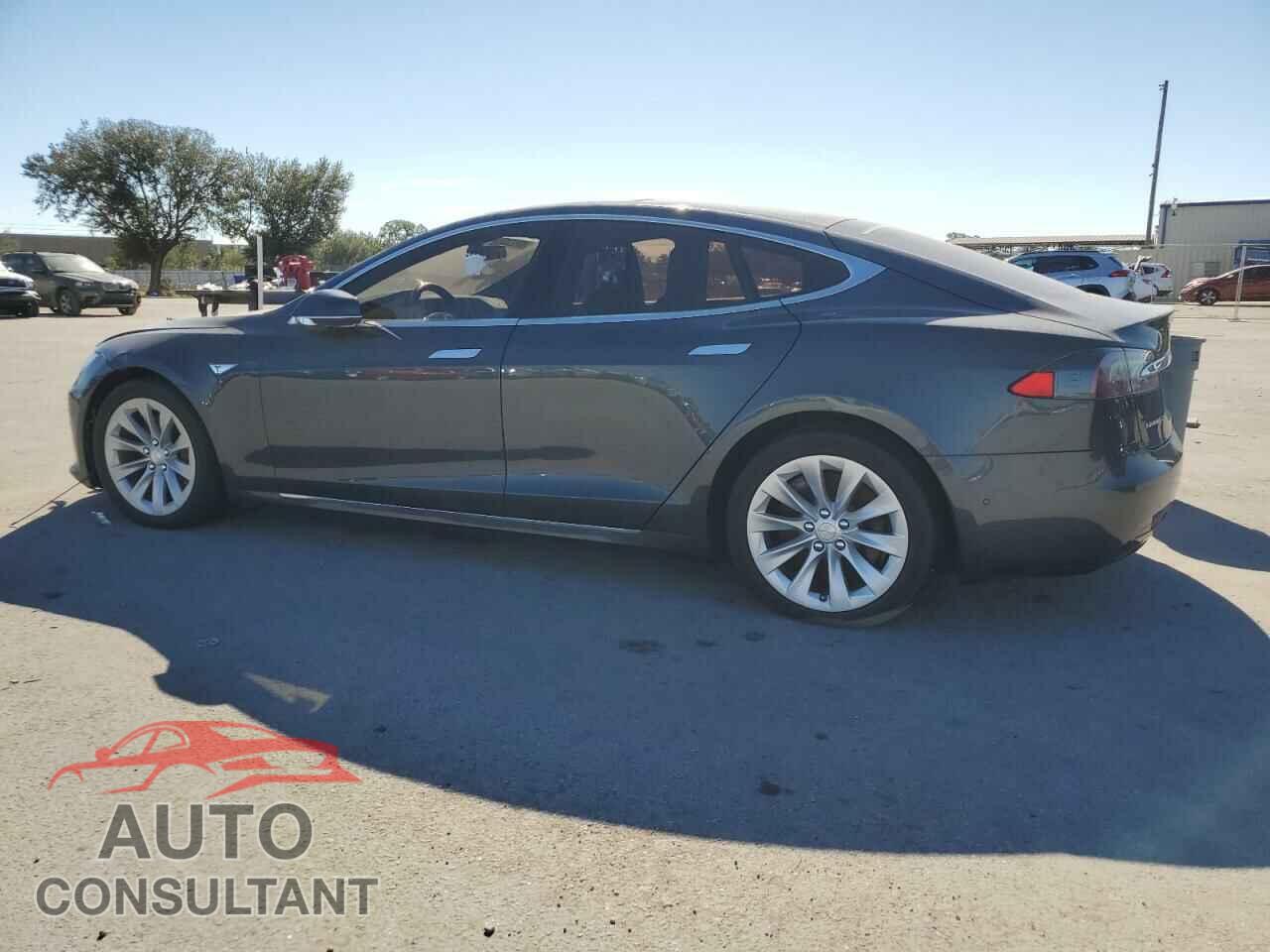 TESLA MODEL S 2016 - 5YJSA1E10GF160162