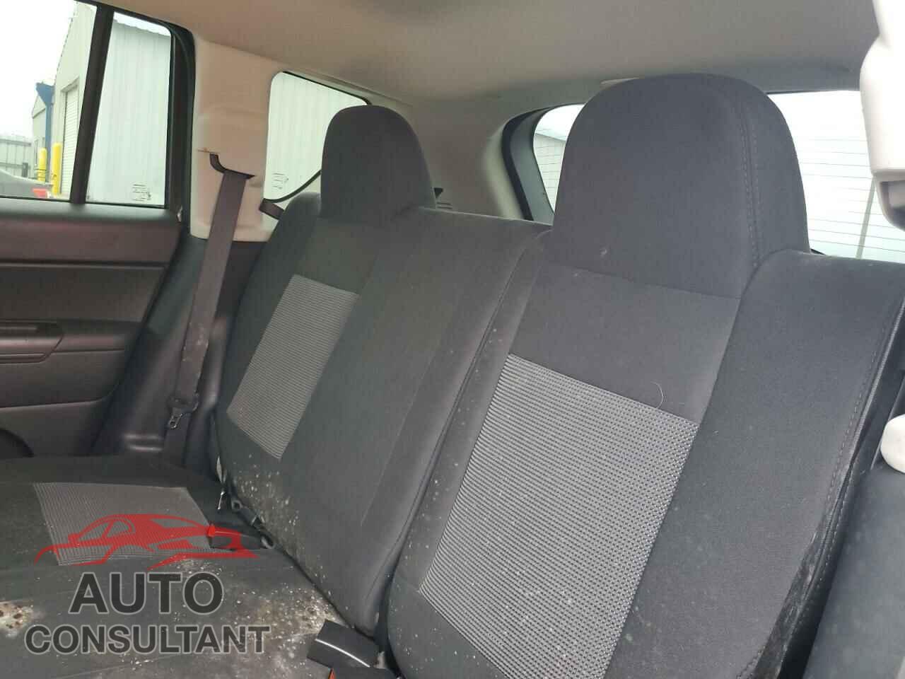 JEEP COMPASS 2013 - 1C4NJCBA4DD169088