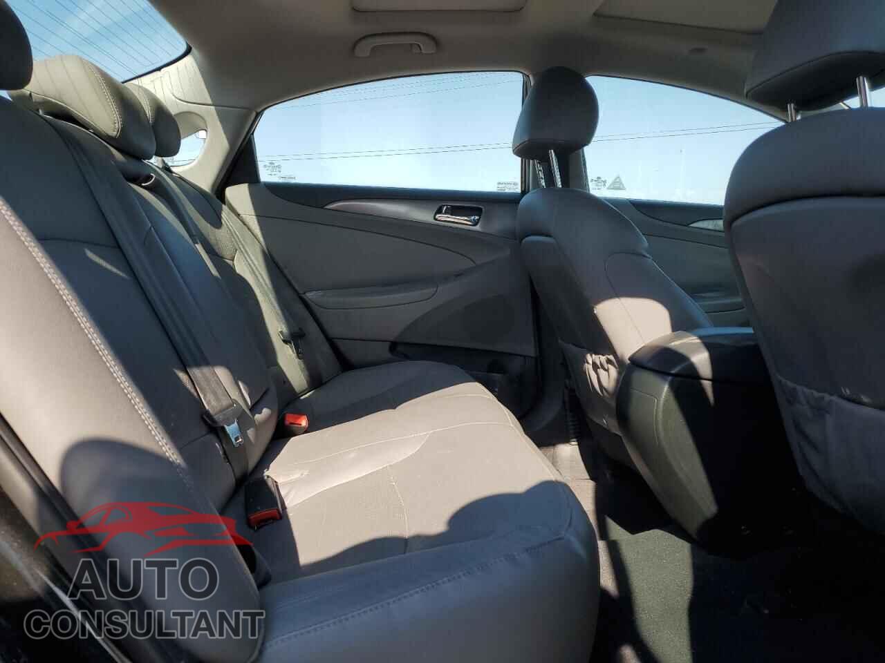 HYUNDAI SONATA 2014 - KMHEC4A49EA108930