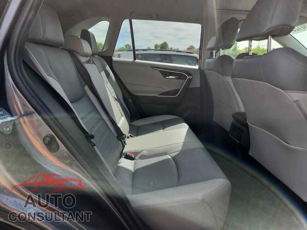 TOYOTA RAV4 2019 - JTMA1RFV6KD512687