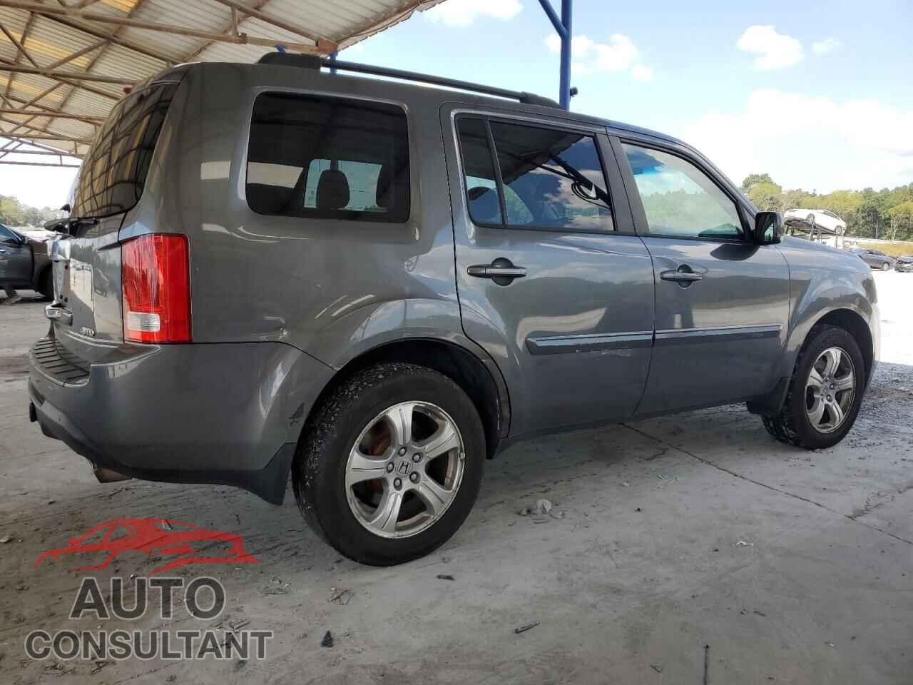 HONDA PILOT 2013 - 5FNYF4H51DB008317