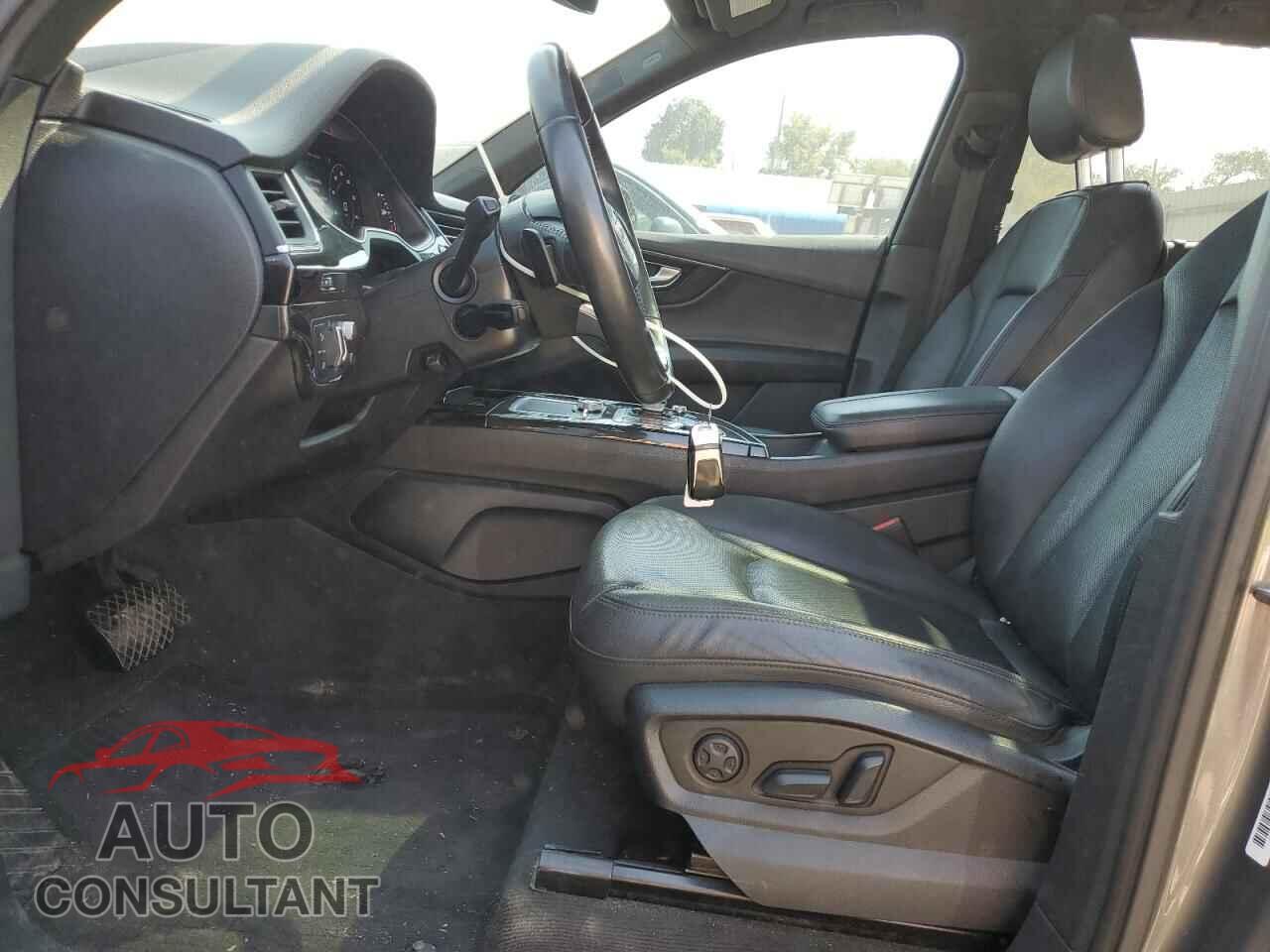 AUDI Q7 2017 - WA1VAAF74HD036981