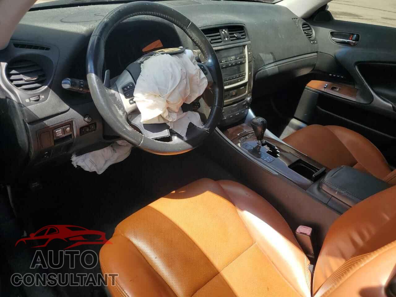 LEXUS IS 2011 - JTHFF2C26B2519674