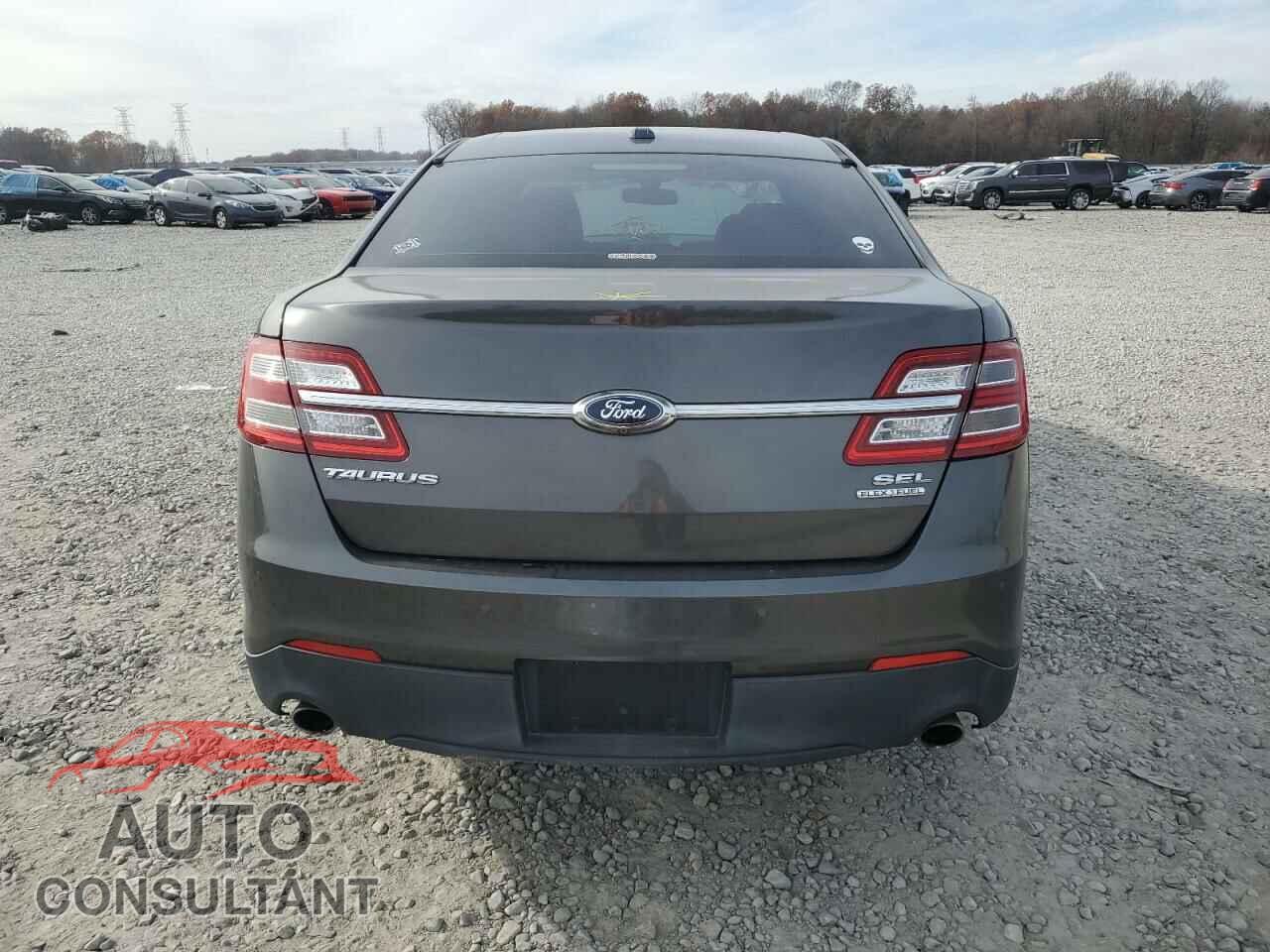 FORD TAURUS 2015 - 1FAHP2E85FG130452