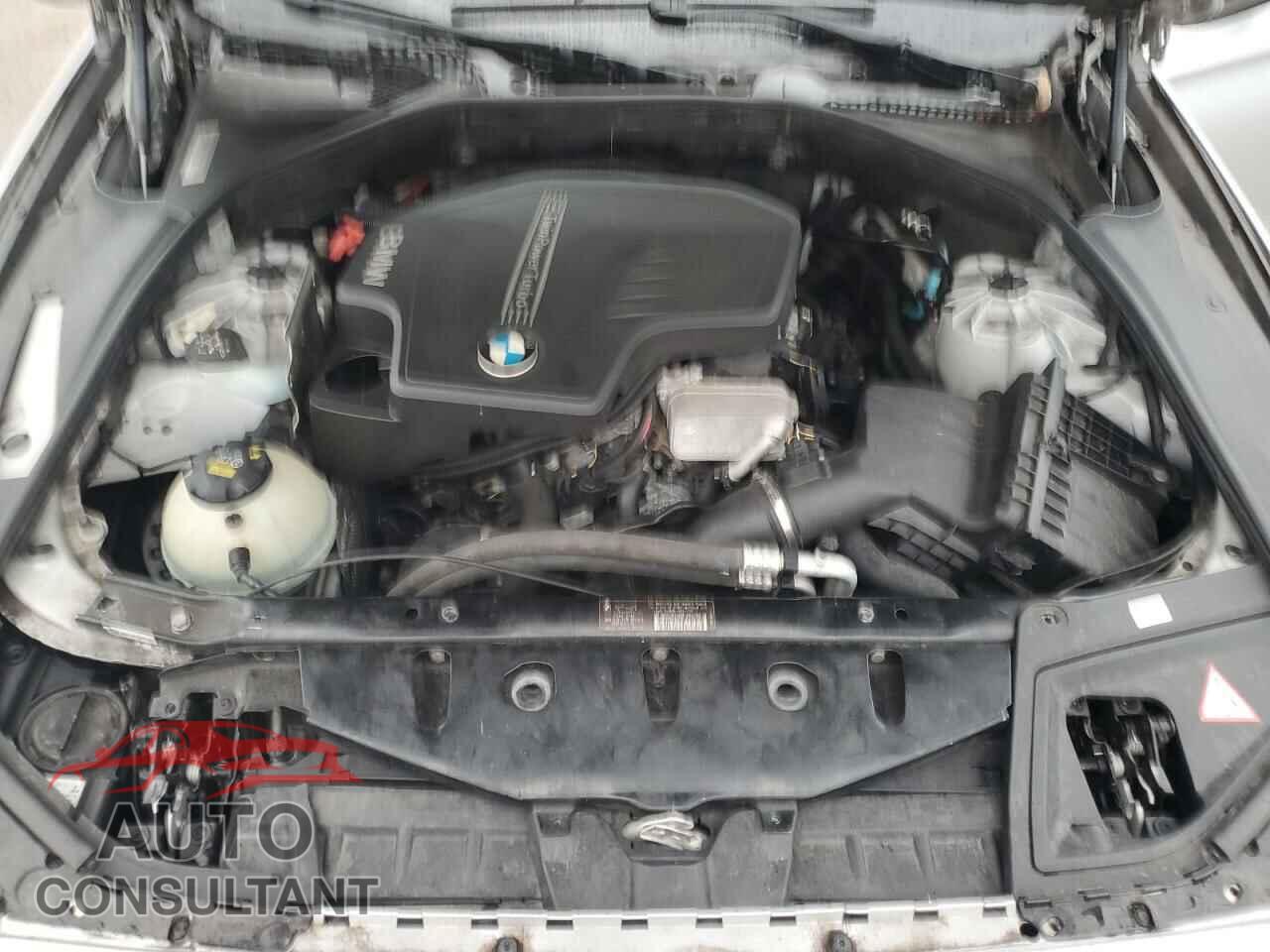 BMW 5 SERIES 2015 - WBA5A5C59FD515570