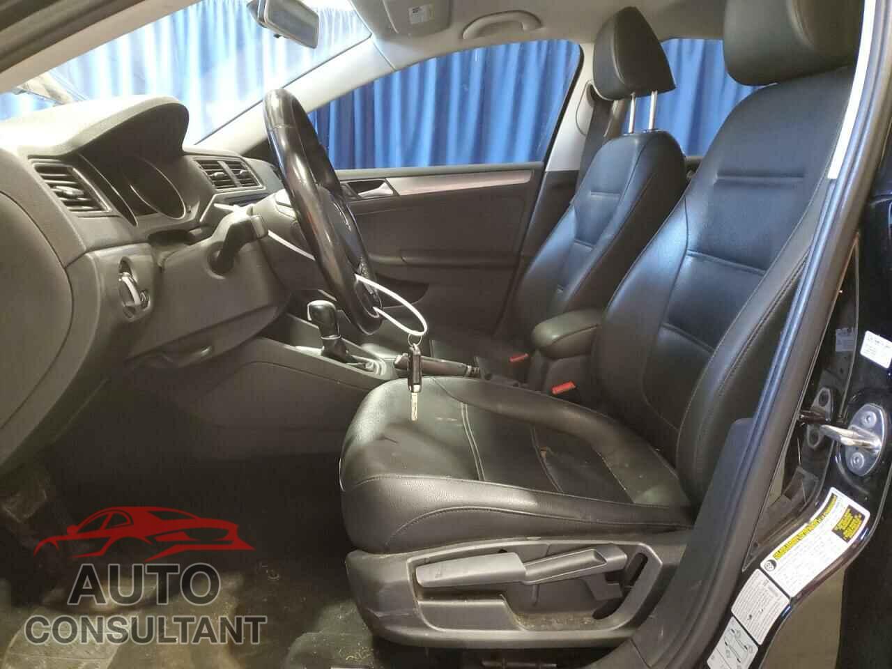 VOLKSWAGEN JETTA 2017 - 3VWDB7AJ8HM400339