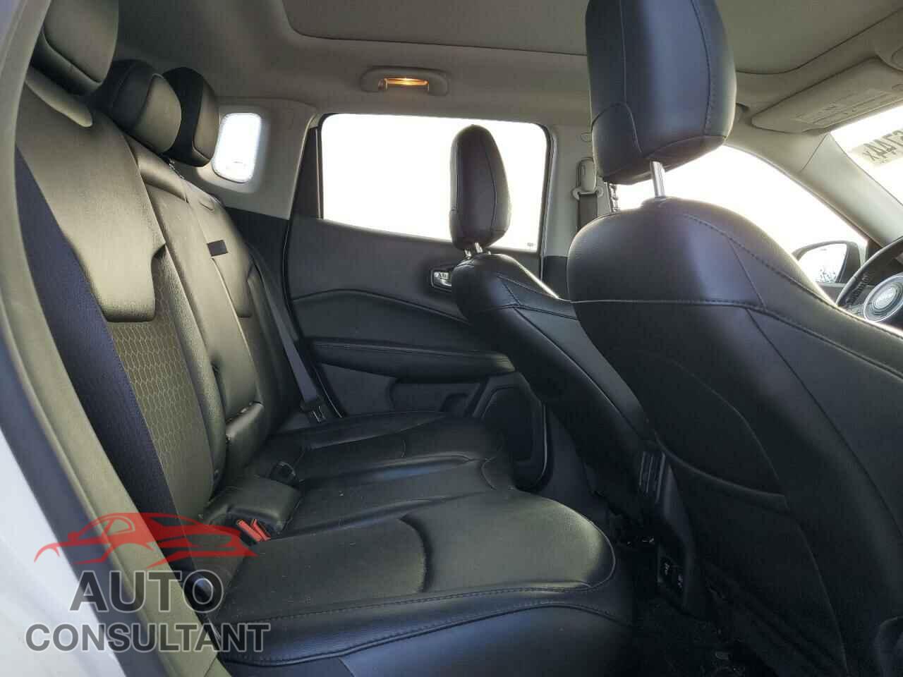 JEEP COMPASS 2020 - 3C4NJDBB2LT157562