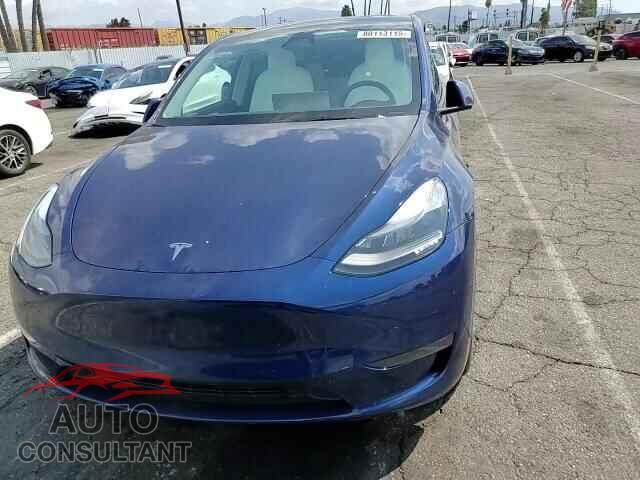 TESLA MODEL Y 2024 - 7SAYGDEE7RF062510