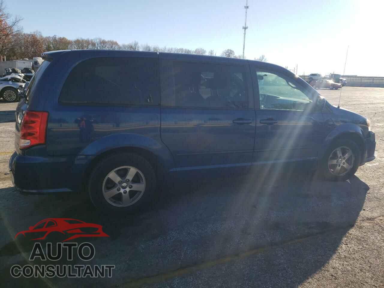 DODGE CARAVAN 2011 - 2D4RN3DG6BR721663