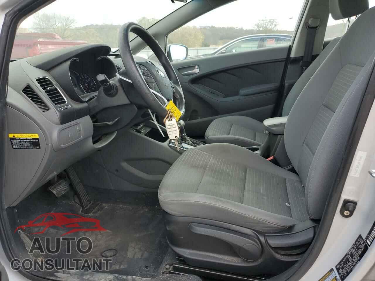 KIA FORTE 2017 - 3KPFL4A76HE107318