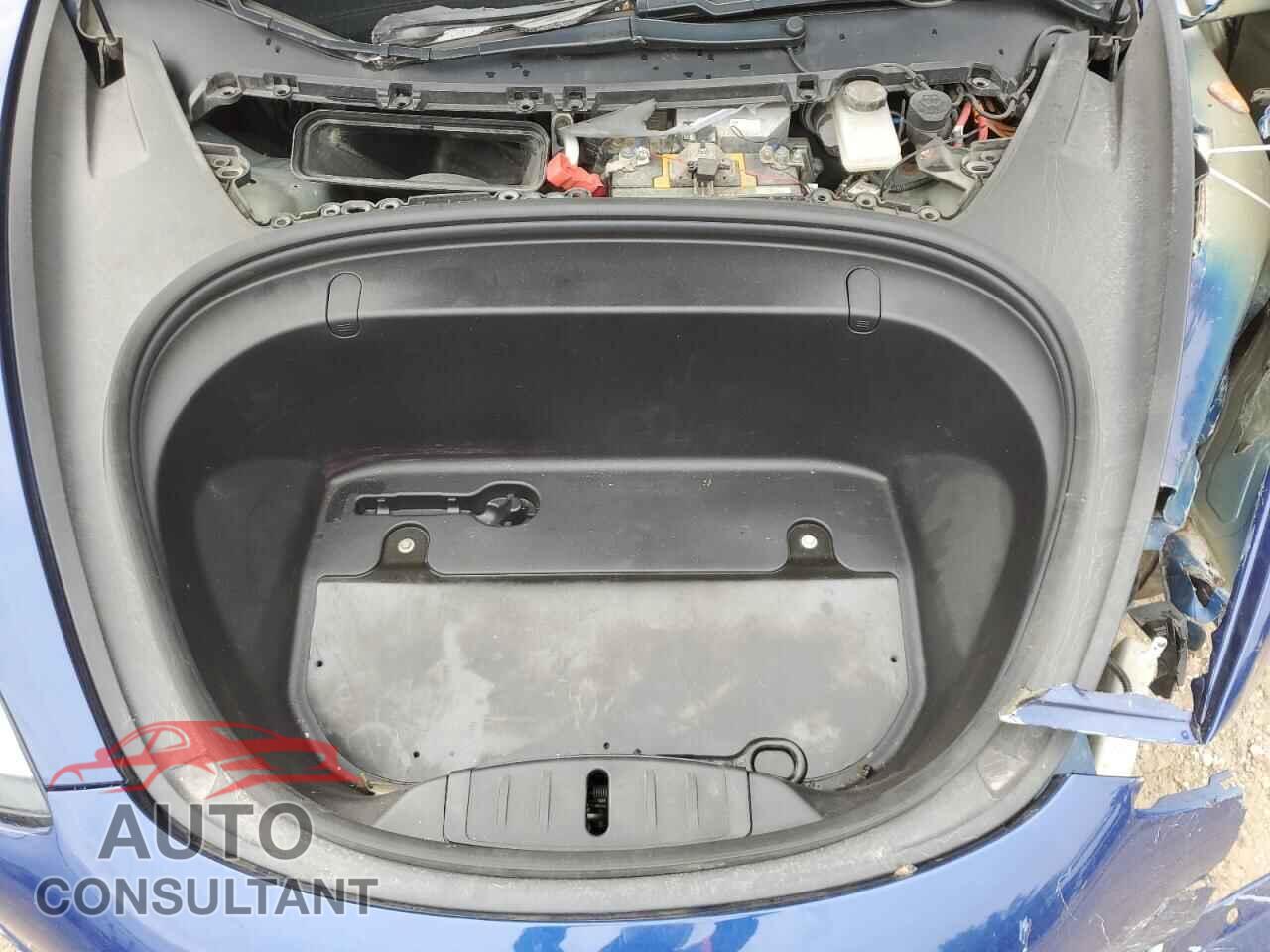TESLA MODEL 3 2018 - 5YJ3E1EB5JF131037