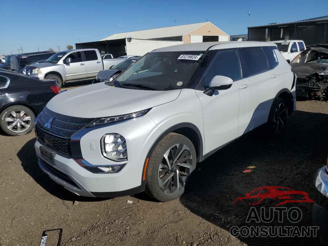 MITSUBISHI OUTLANDER 2022 - JA4J4UA86NZ088957