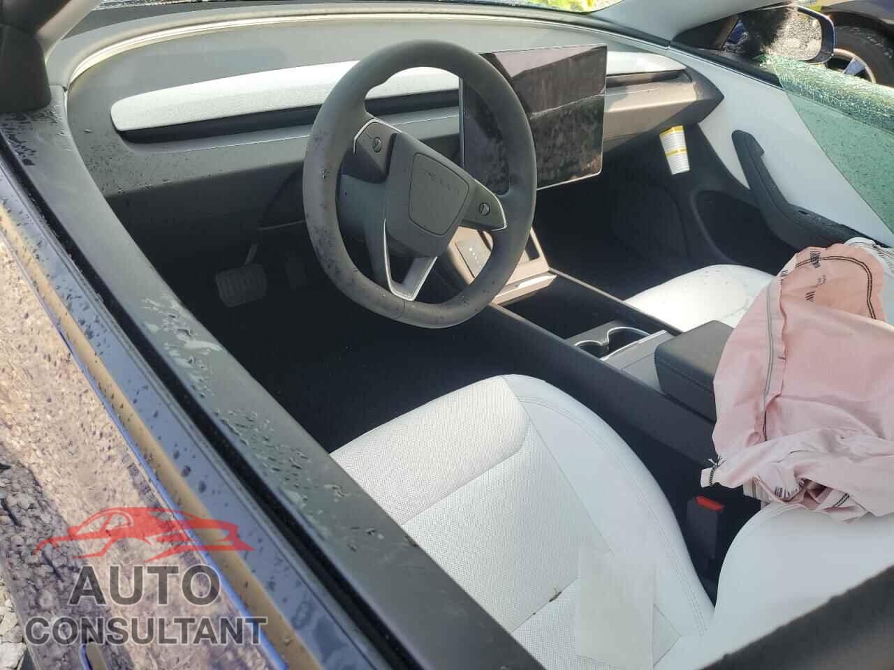 TESLA MODEL 3 2025 - 5YJ3E1EA2SF068309