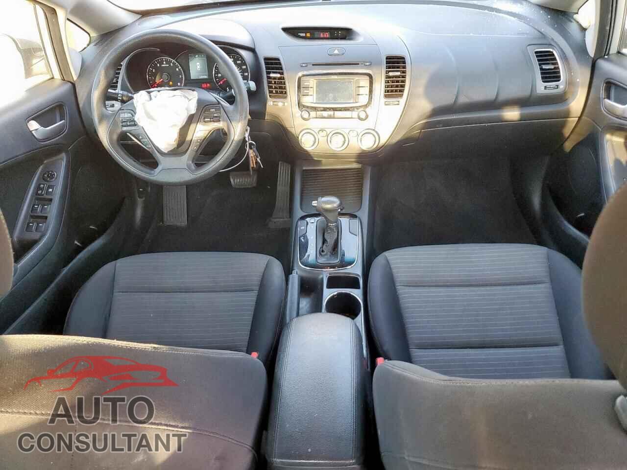KIA FORTE 2017 - 3KPFL4A73HE082250