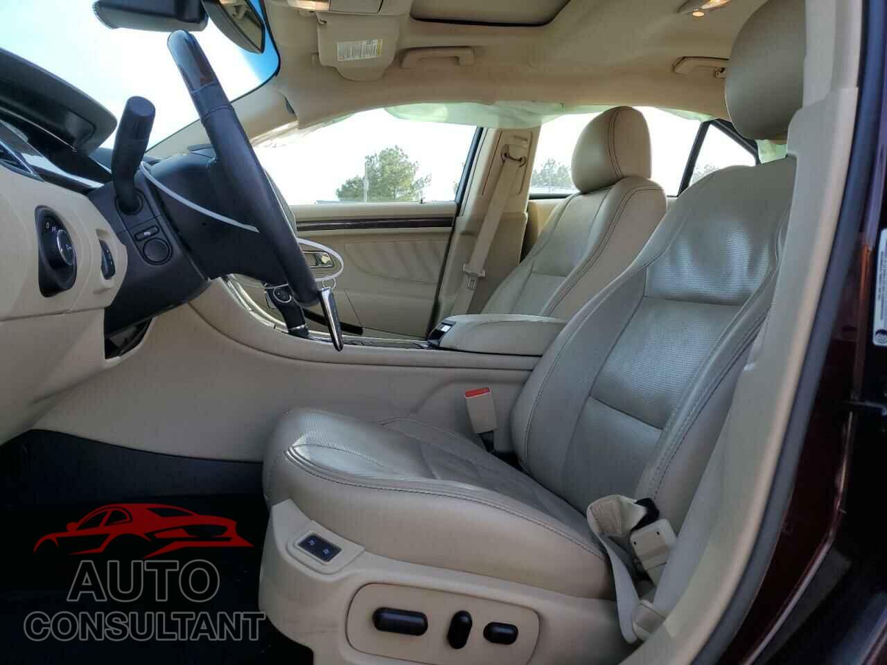 FORD TAURUS 2018 - 1FAHP2J80JG120720