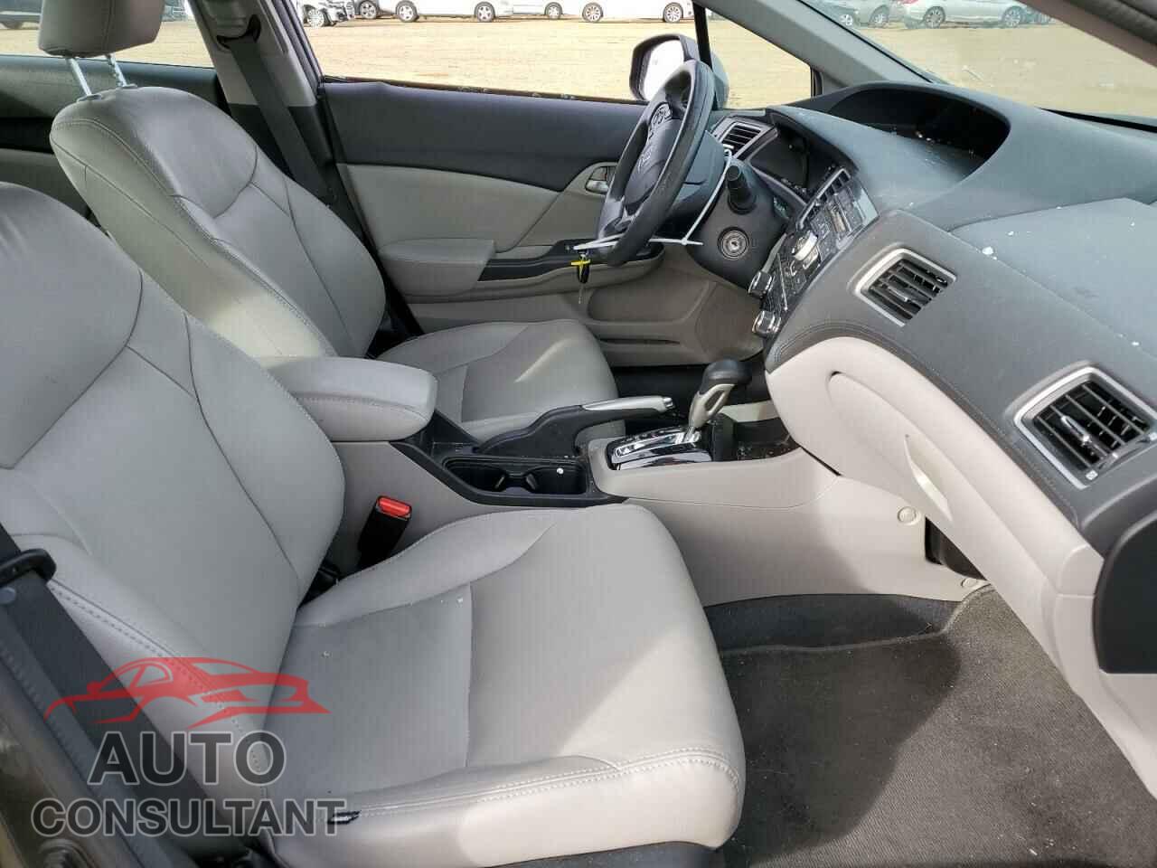 HONDA CIVIC 2013 - 2HGFB2F55DH524430