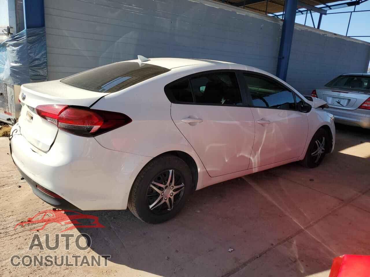 KIA FORTE 2017 - 3KPFK4A79HE048641