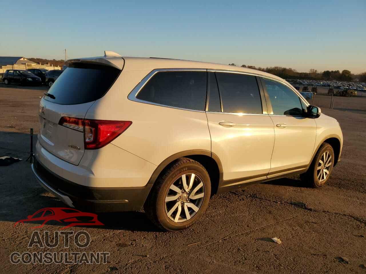 HONDA PILOT 2021 - 5FNYF6H59MB063156
