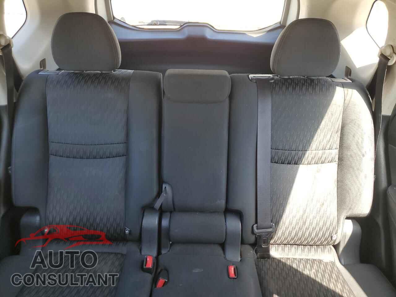 NISSAN ROGUE 2018 - KNMAT2MT2JP587547