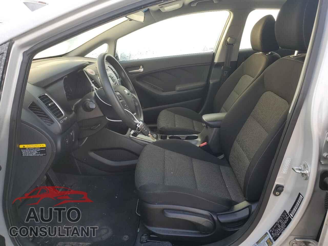KIA FORTE 2017 - 3KPFK4A78HE037100