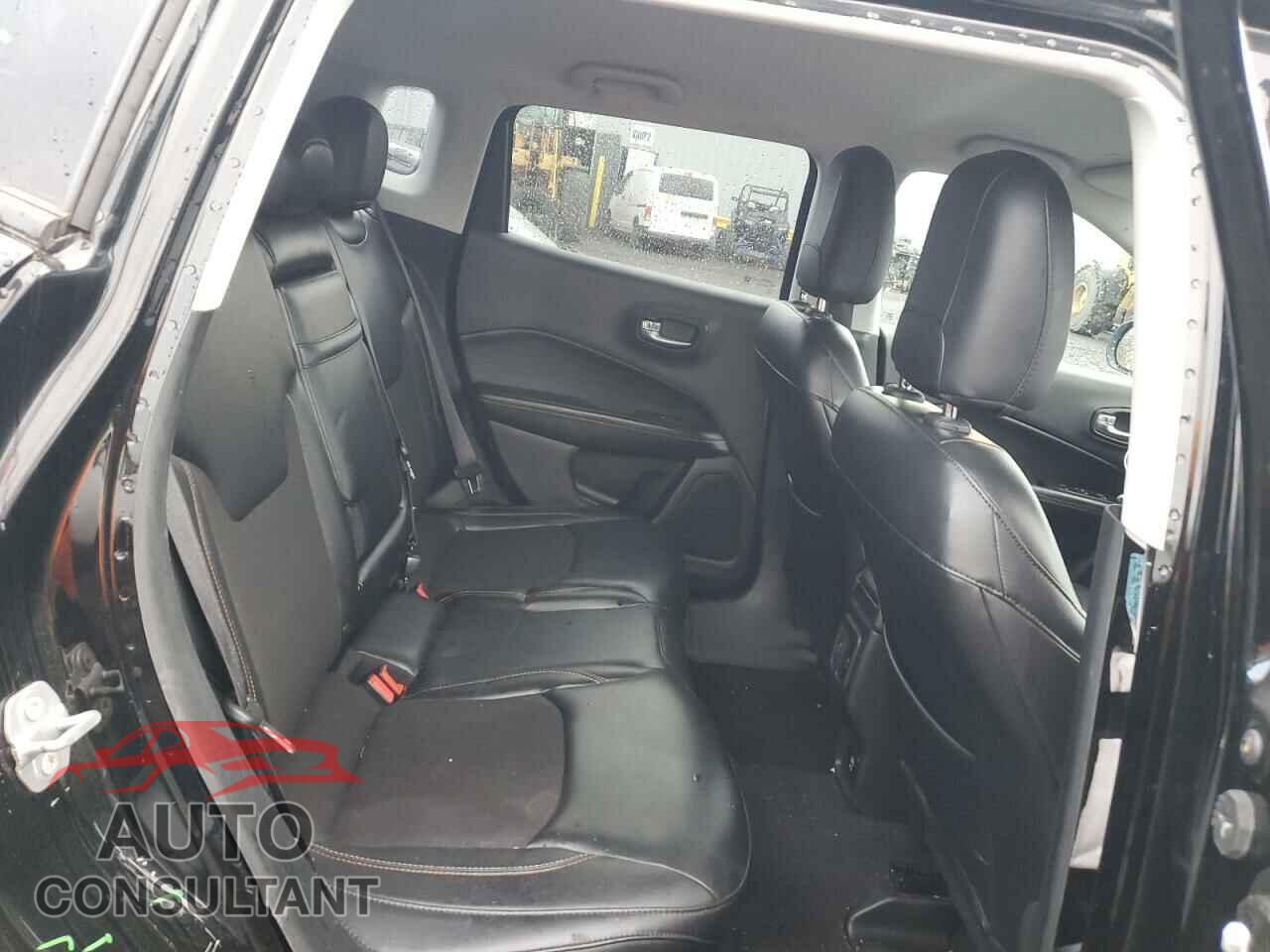 JEEP COMPASS 2018 - 3C4NJDBB2JT150611
