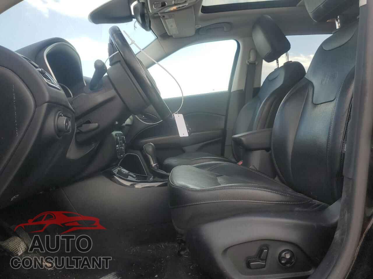 JEEP COMPASS 2018 - 3C4NJDCB8JT264501