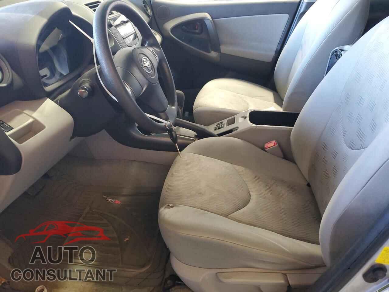 TOYOTA RAV4 2011 - 2T3BF4DV3BW131670