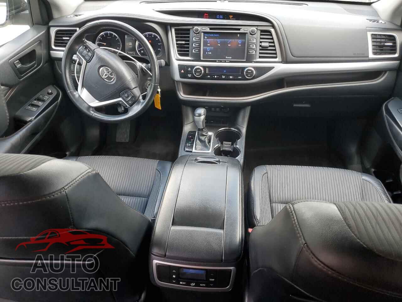 TOYOTA HIGHLANDER 2017 - 5TDZZRFH7HS206956