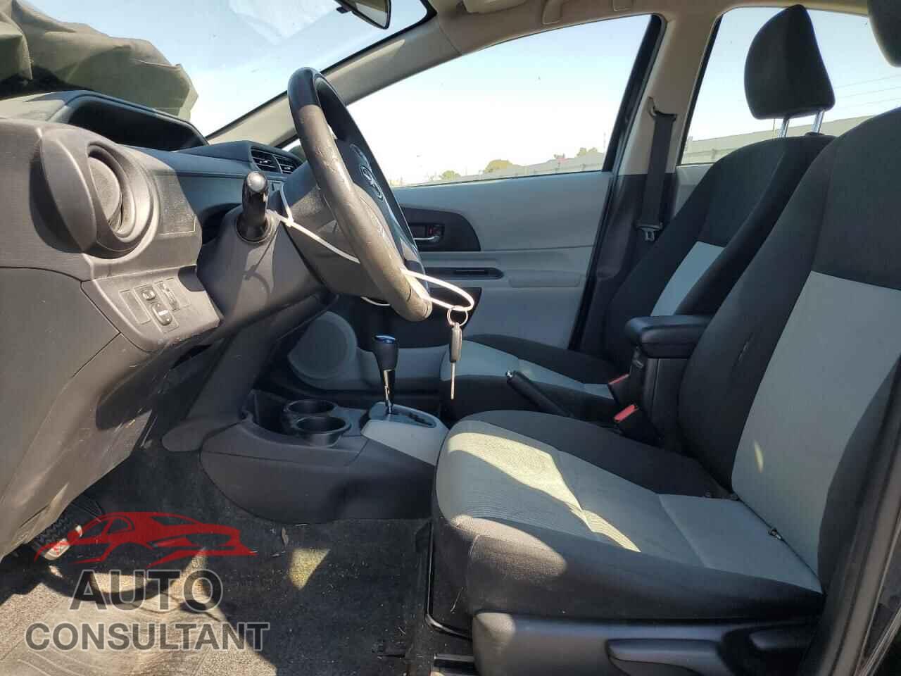 TOYOTA PRIUS 2013 - JTDKDTB32D1037475