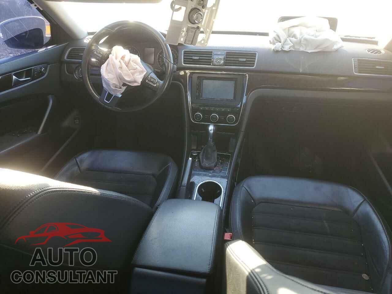 VOLKSWAGEN PASSAT 2015 - 1VWCS7A35FC047909