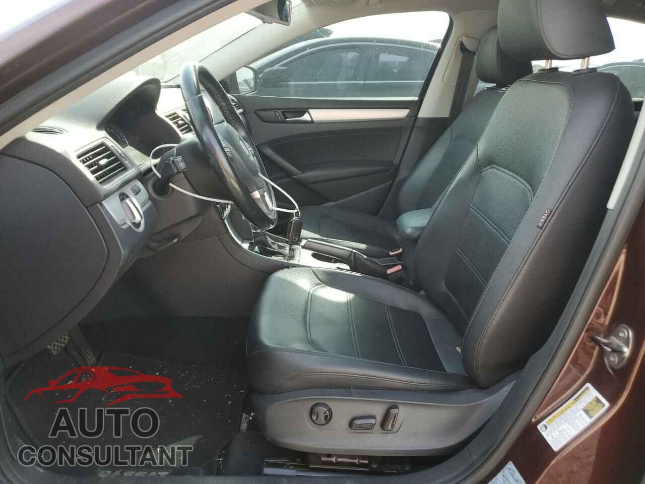 VOLKSWAGEN PASSAT 2013 - 1VWBN7A35DC124293
