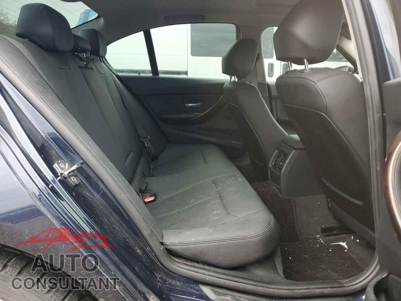 BMW 3 SERIES 2012 - WBA3B1C57CF461246
