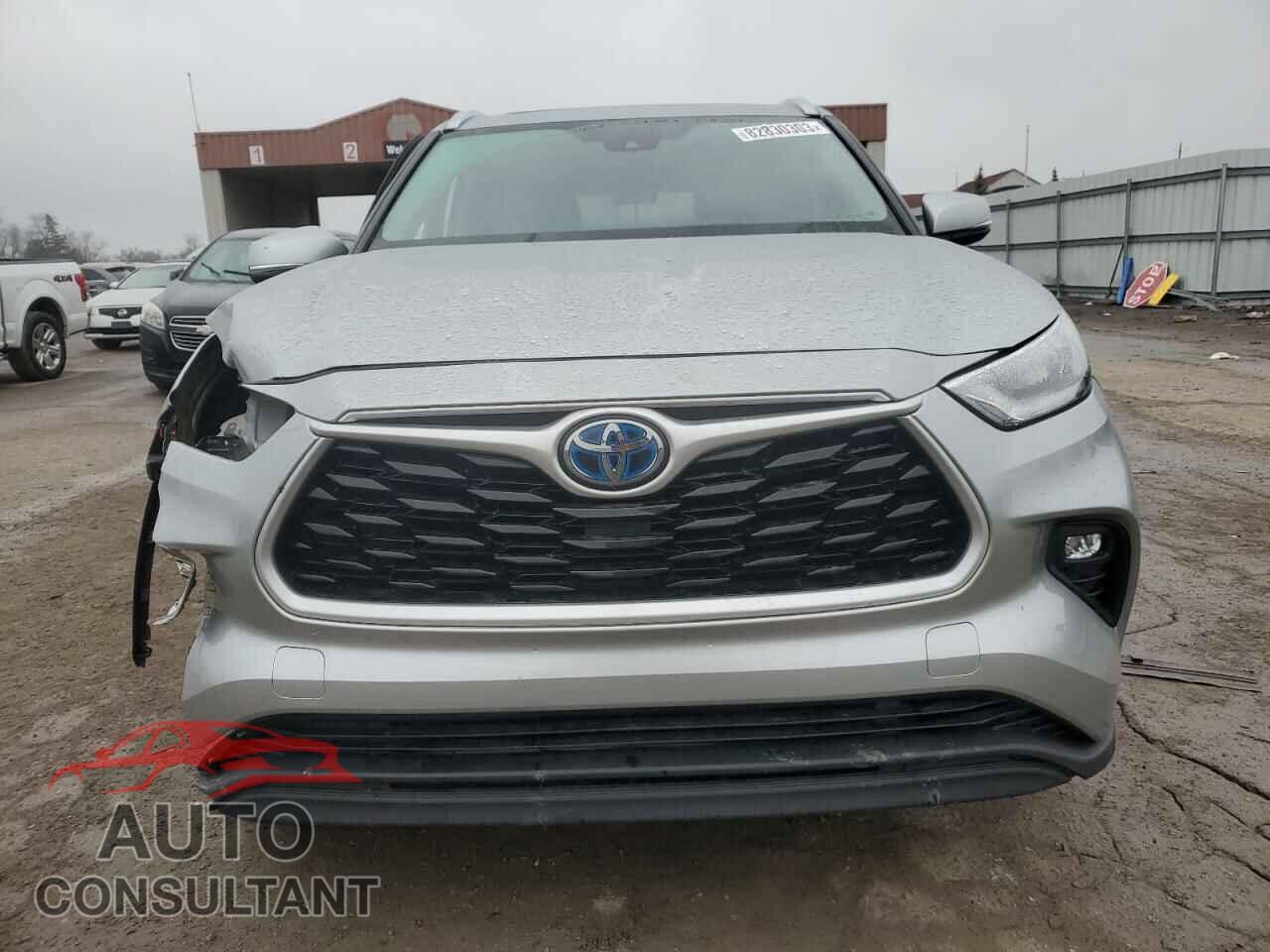 TOYOTA HIGHLANDER 2020 - 5TDHBRCH2LS513982